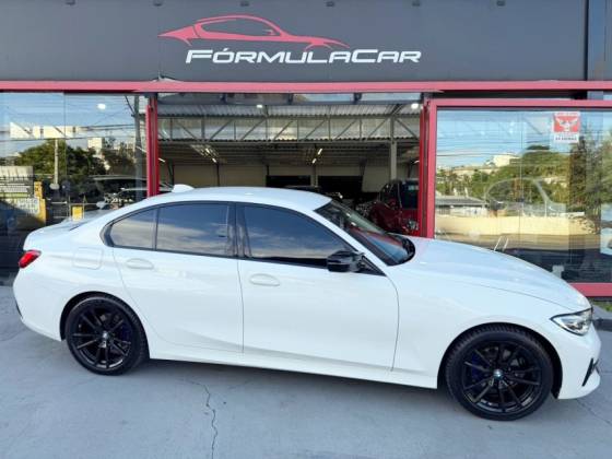 BMW 320i 2.0 16V TURBO GASOLINA SPORT AUTOMÁTICO BMW 320i 2.0 16V TURBO GASOLINA SPORT AUTOMÁTICO